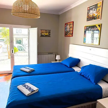 ゲストハウス Delux Side