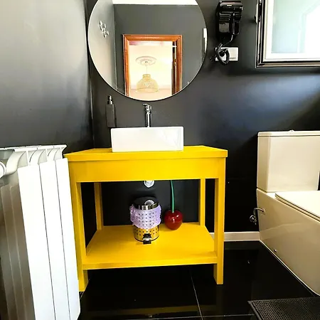 Delux Side 3* Leiria