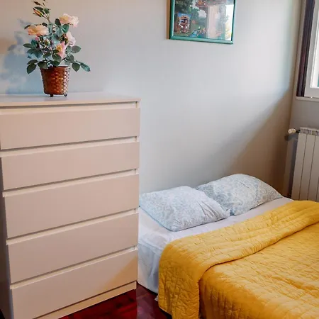 Delux Side 3* Leiria